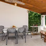 Apartman Laura